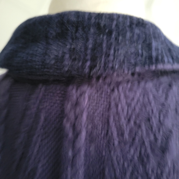 Vintage Wool Sweater Coat • Made In Ireland • Cable Knit • Tagged Medium - Picture 4 of 8